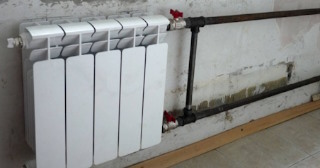 Установка биметаллических радиаторов отопления в квартире в Благовещенске - от 2087 руб.